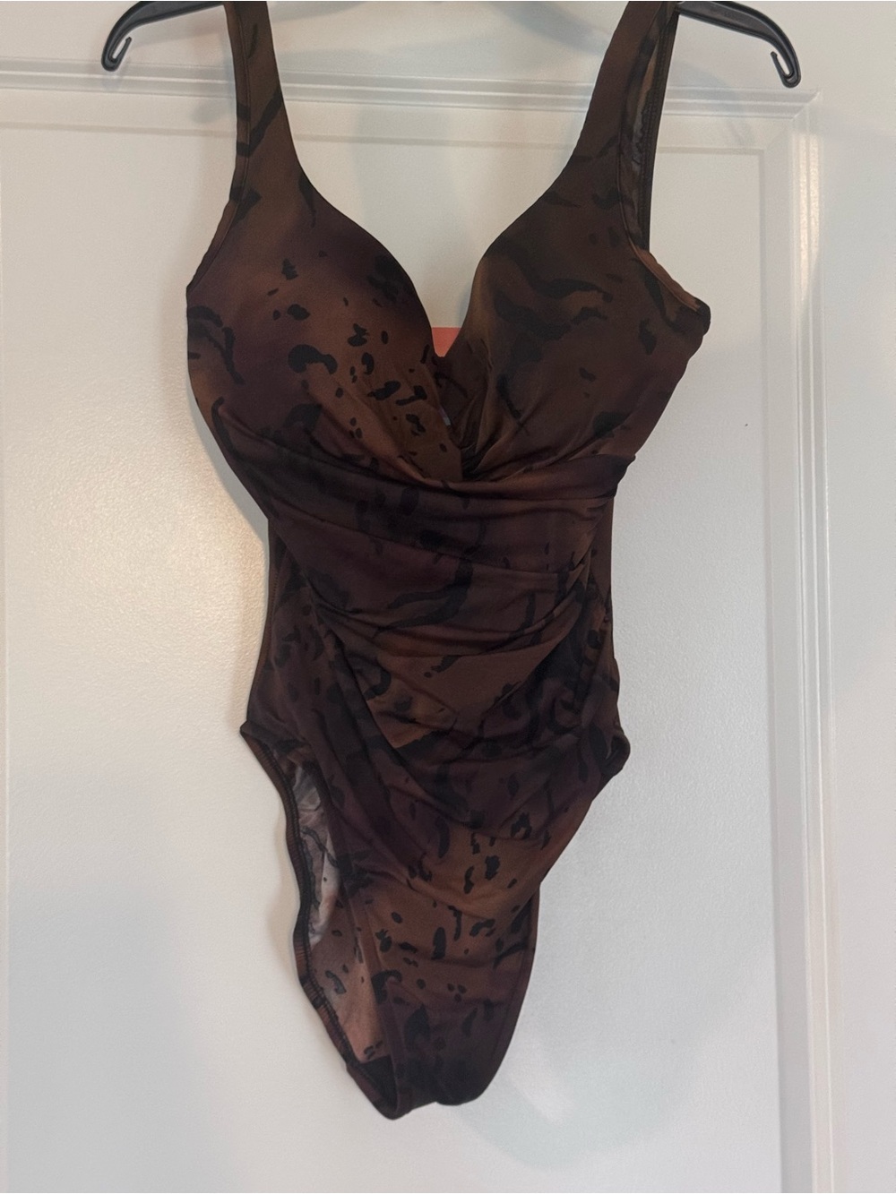 Miraclesuit Escape Brown Abstract Print One-Piece Swimsuit Sz 14 D/DD